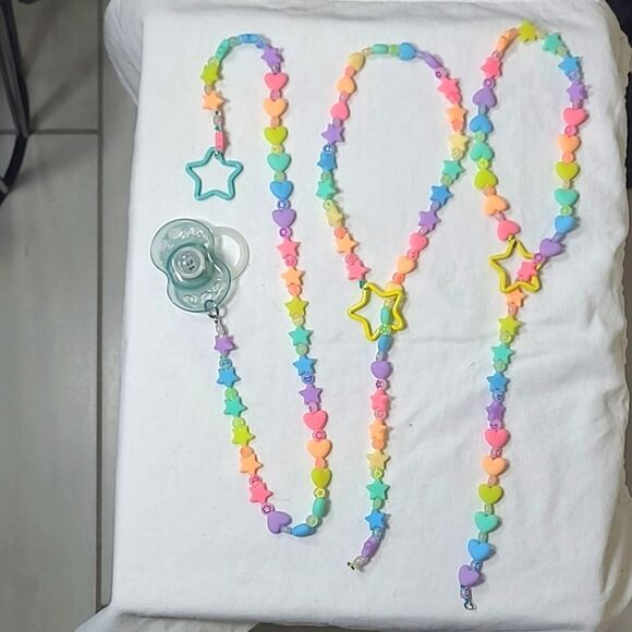 Kandi Kids Binky Necklace, Drop Silicon Star And Heart Glow In The Dark Bead. - Picture 2 of 2